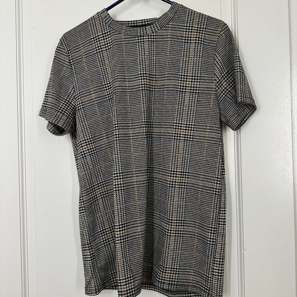 BoohooMens knit T Shirt. Sz M